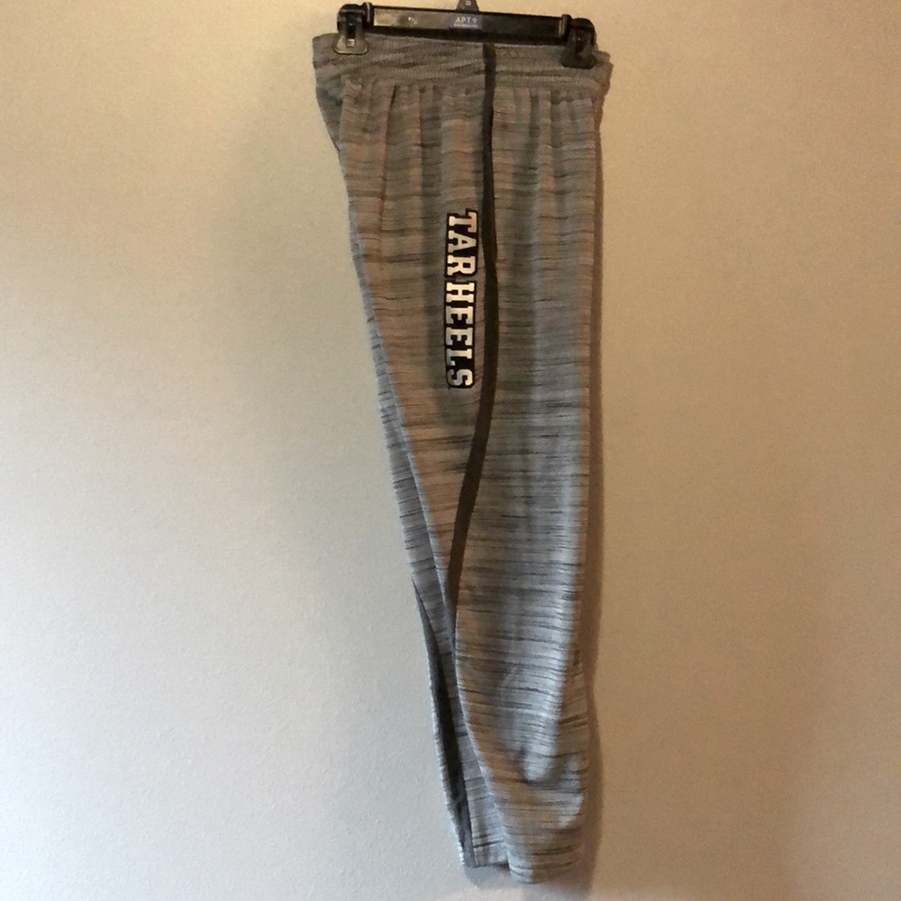 Jordan UNC TarHeel sweatpants
